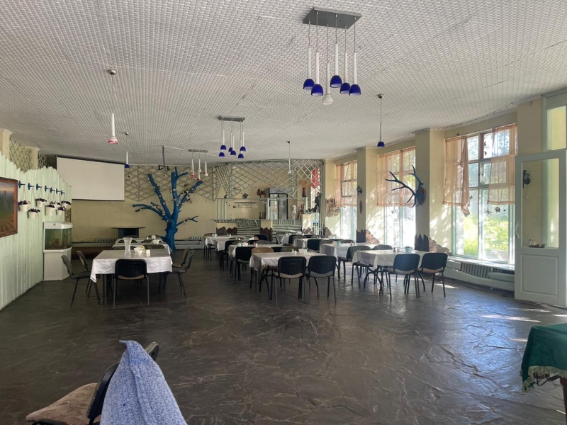 Просторная столовая для питания